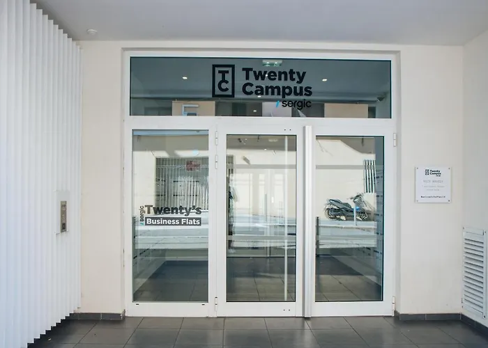 Twenty Business Flats Nice Angely